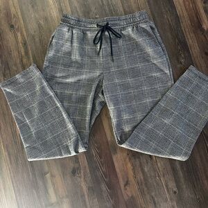 a new day Women's Black and Gray Plaid elastic waist Trousers with pockets